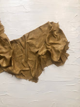 Load image into Gallery viewer, Golden Shroud