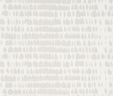 Load image into Gallery viewer, Queen of Spain Wallpaper