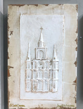 Load image into Gallery viewer, St Louis Cathedral Relic in Cream, Small
