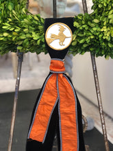 Load image into Gallery viewer, Witch Wreath Sash in Black
