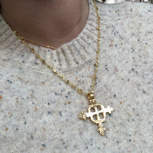 Load image into Gallery viewer, Cross Necklace 18”
