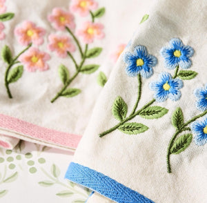 Sprinkle magic in your kitchen with our Forget-Me-Not Embroidered dish towel. Made of cozy cotton, these towels in pretty pink and blue shades add a dreamy charm to your space. Handcrafted embroidery highlights the craftiness and meticulousness in every piece.