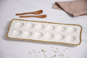 Elevate your weekend brunches, Easter festivities, and intimate evenings with our versatile egg tray. Not only does it provide an elegant centerpiece for deviled eggs, but it also adds a touch of sophistication to your sushi displays. Before serving, simply chill the tray in the refrigerator to ensure the freshness and flavor of your food.