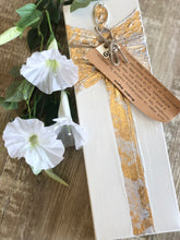 Load image into Gallery viewer, With these petite canvases depicting angels , you&#39;ll be spreading love, inspiration, and a sense of peace with every brushstroke. These hand-painted, original art gifts are perfect for anyone in your life who could use a little positive energy (including yourself).
